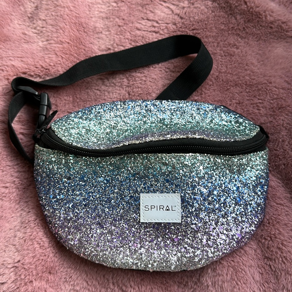 Spiral Glittery Fanny Pack